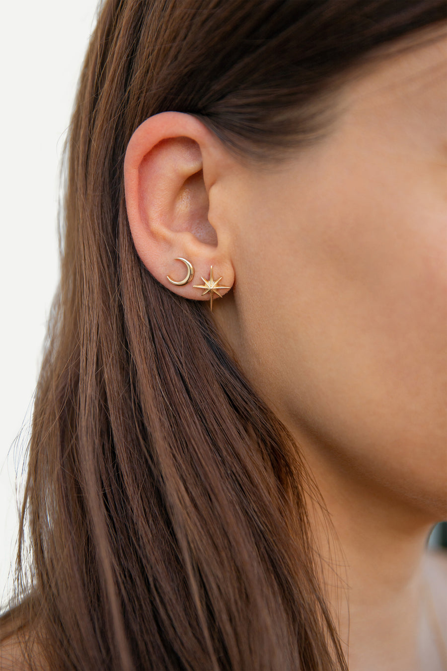 CRESCENT EARRING STUD